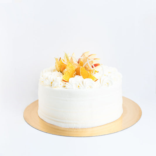 Kermakakku hedelmäkoristeilla